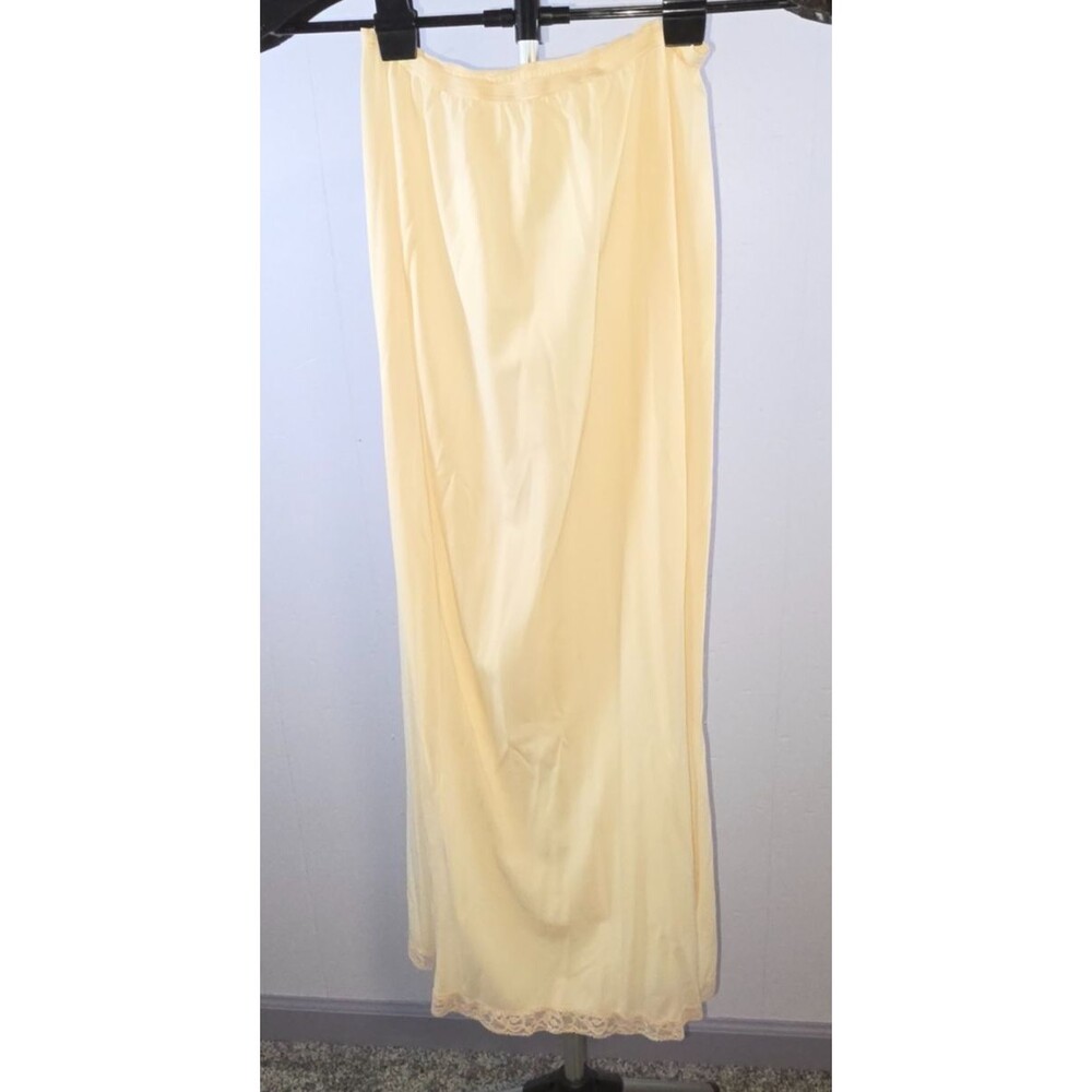 Lorraine 1969 -1977 Label Nylon Vintage Slip Long Length Size Large L